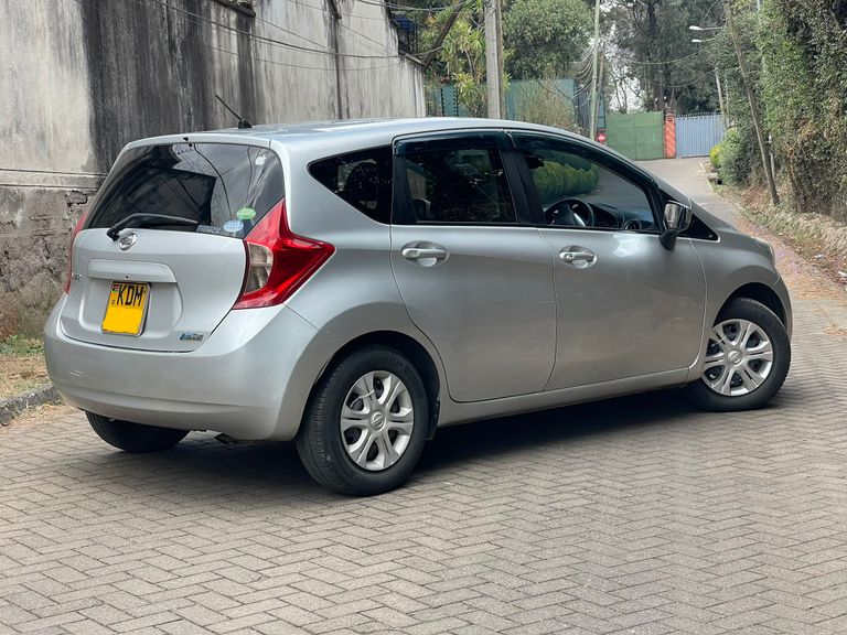 2016 Nissan Note thumbnail 4