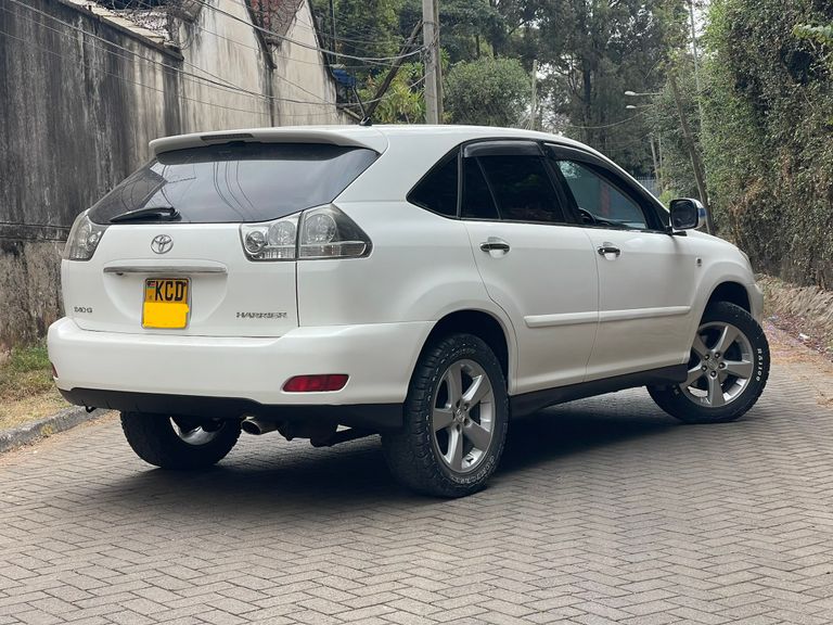 2008 Toyota Harrier thumbnail 4