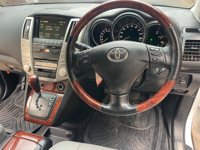 2008 Toyota Harrier thumbnail 10