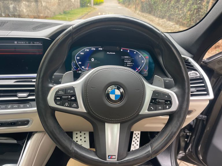 2020 BMW X6 thumbnail 7