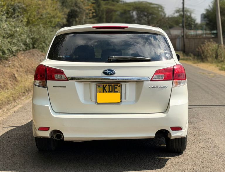 2014 Subaru Legacy thumbnail 6