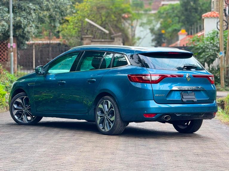 2019 Renault Megane thumbnail 4