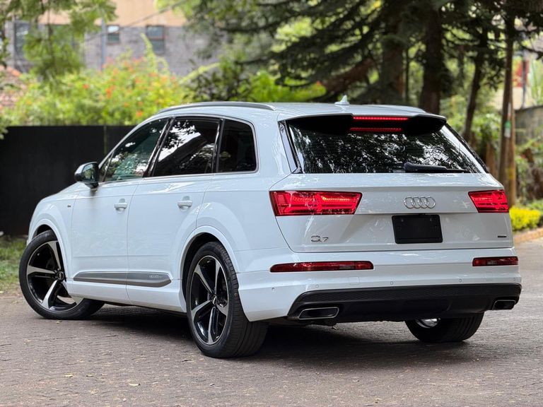 2018 Audi Q7 thumbnail 4