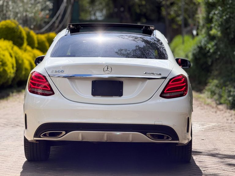 2018 Mercedes-Benz C-Class thumbnail 6