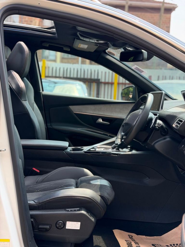2019 Peugeot 3008 thumbnail 8
