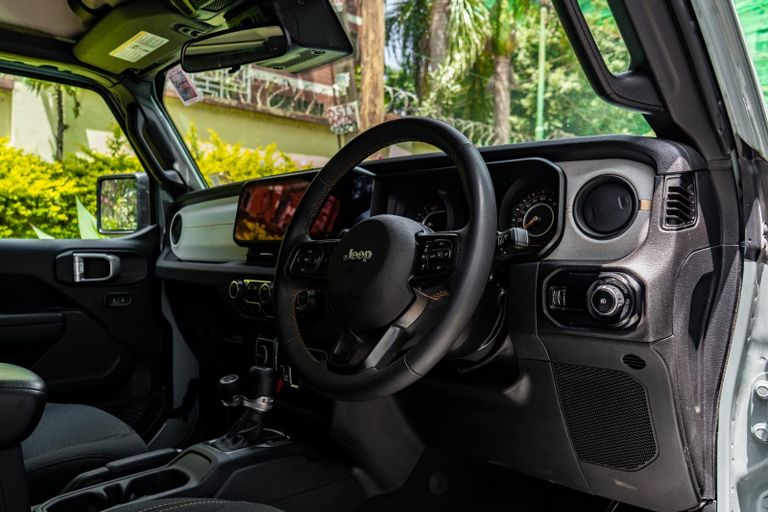 2021 Jeep Wrangler thumbnail 6
