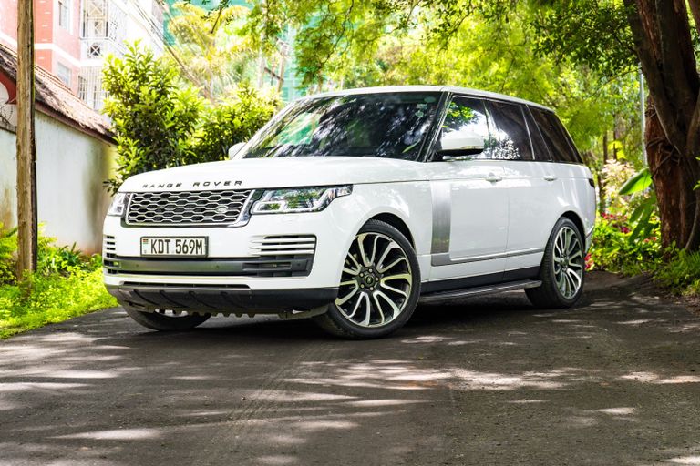 2019 Range Rover Range Rover Vogue thumbnail 2