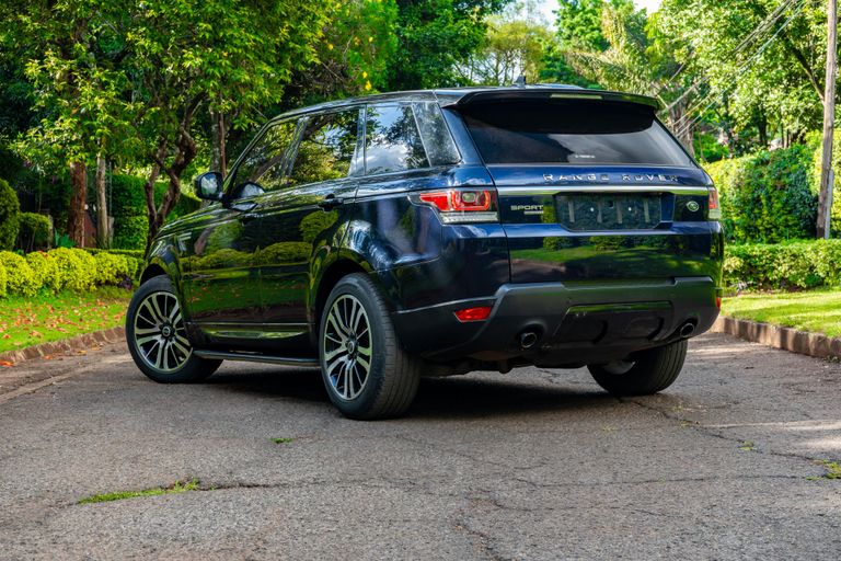 2016 Range Rover Range Rover Sport thumbnail 3