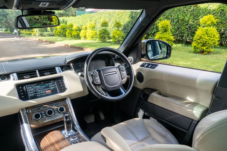 2016 Range Rover Range Rover Sport thumbnail 5