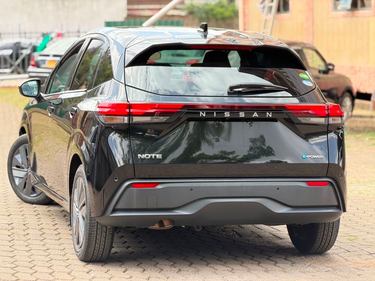 2021 Nissan Note thumbnail 3