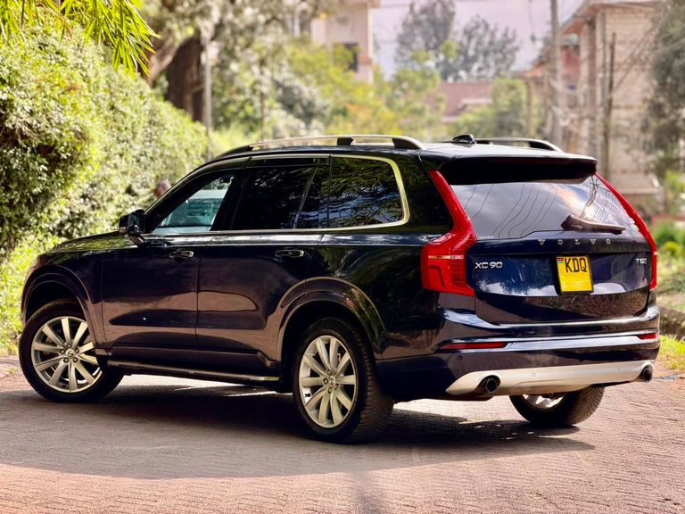 2019 Volvo XC90 thumbnail 4