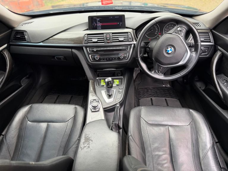 2013 BMW 3 Series thumbnail 7