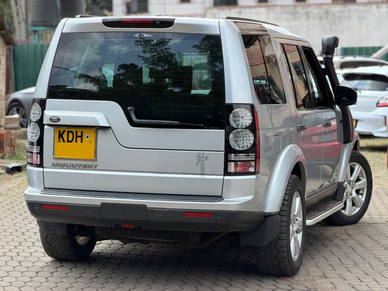 2015 Land Rover Discovery 4 thumbnail 3