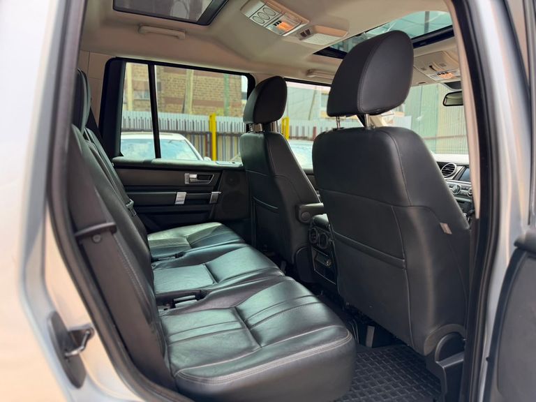 2015 Land Rover Discovery 4 thumbnail 10
