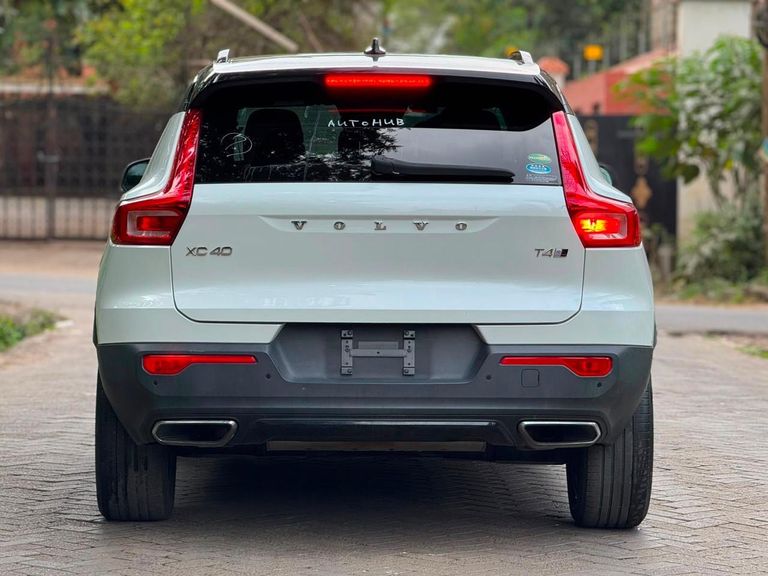 2019 Volvo XC40 thumbnail 6