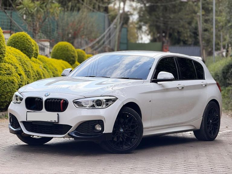 2016 BMW 1 Series thumbnail 2